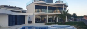 vila sa bazenom privlaka